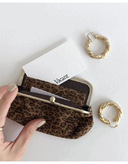 ( made byme ) leopard snap pouch ( 50% 세일 )
