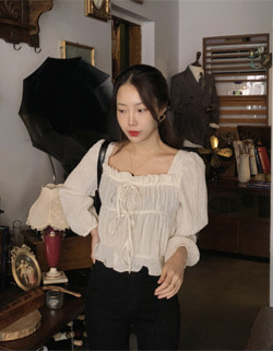 (U) cream ruffle blouse ( 신상 무료배송 이벤트 )