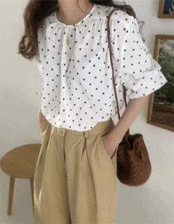 fresh dot blouse