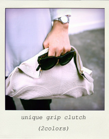 unique grip clutch ( 블랙 / 베이지 )