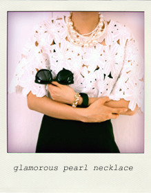 glamorous pearl necklace