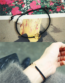 Peace bracelet ( 끈조절 가능 )